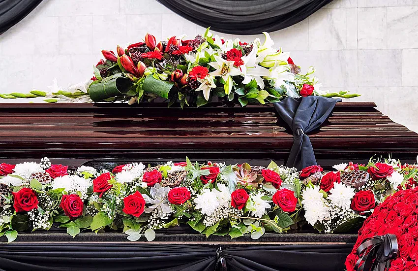 Jak zadbać o wizerunek zakładu funeralnego poprzez profesjonalną oprawę ceremonii pogrzebowych